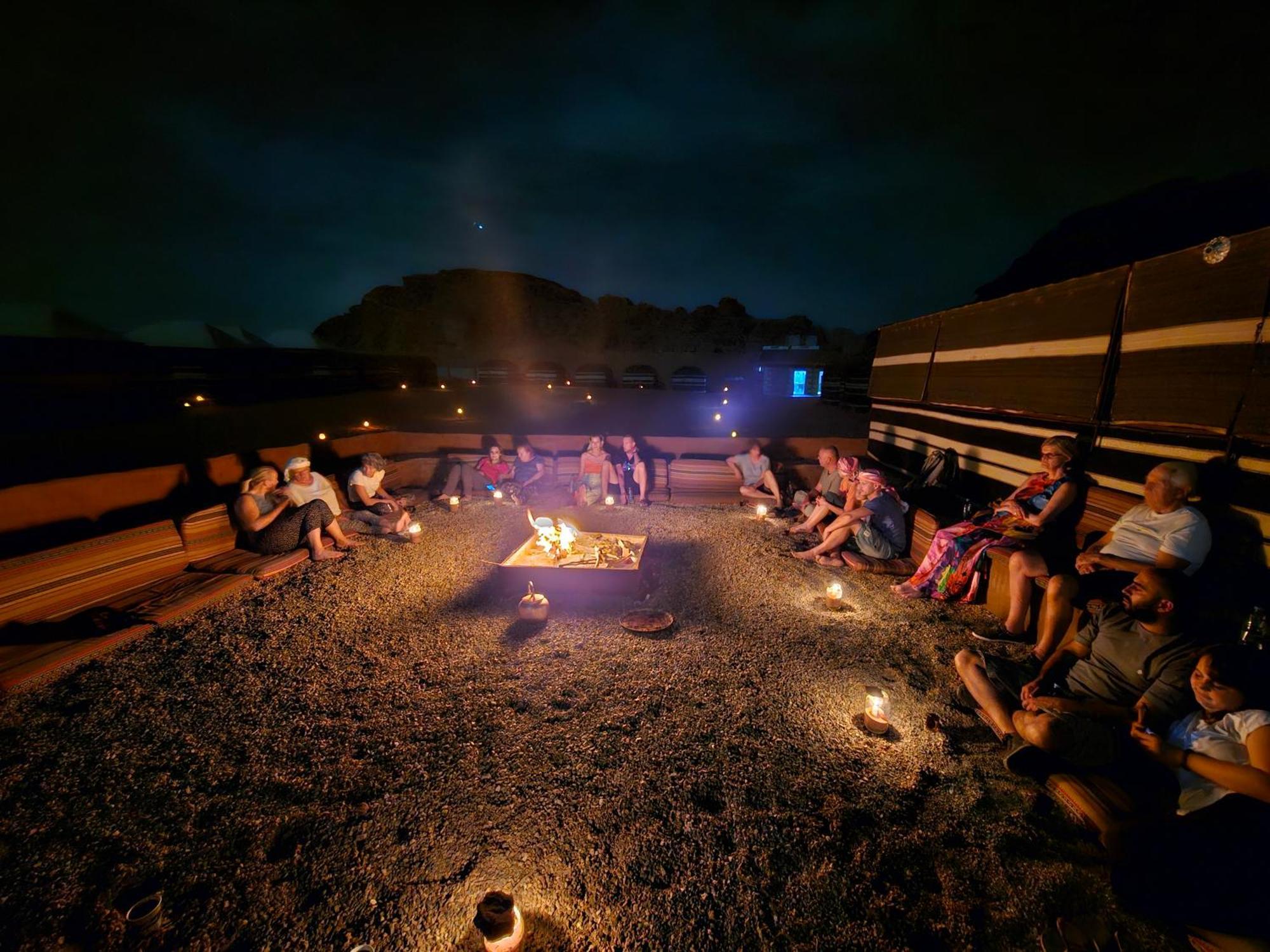 Wadi Rum Candles Camp Zewnętrze zdjęcie